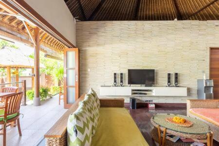 Villa Agung Lembongan Exterior foto